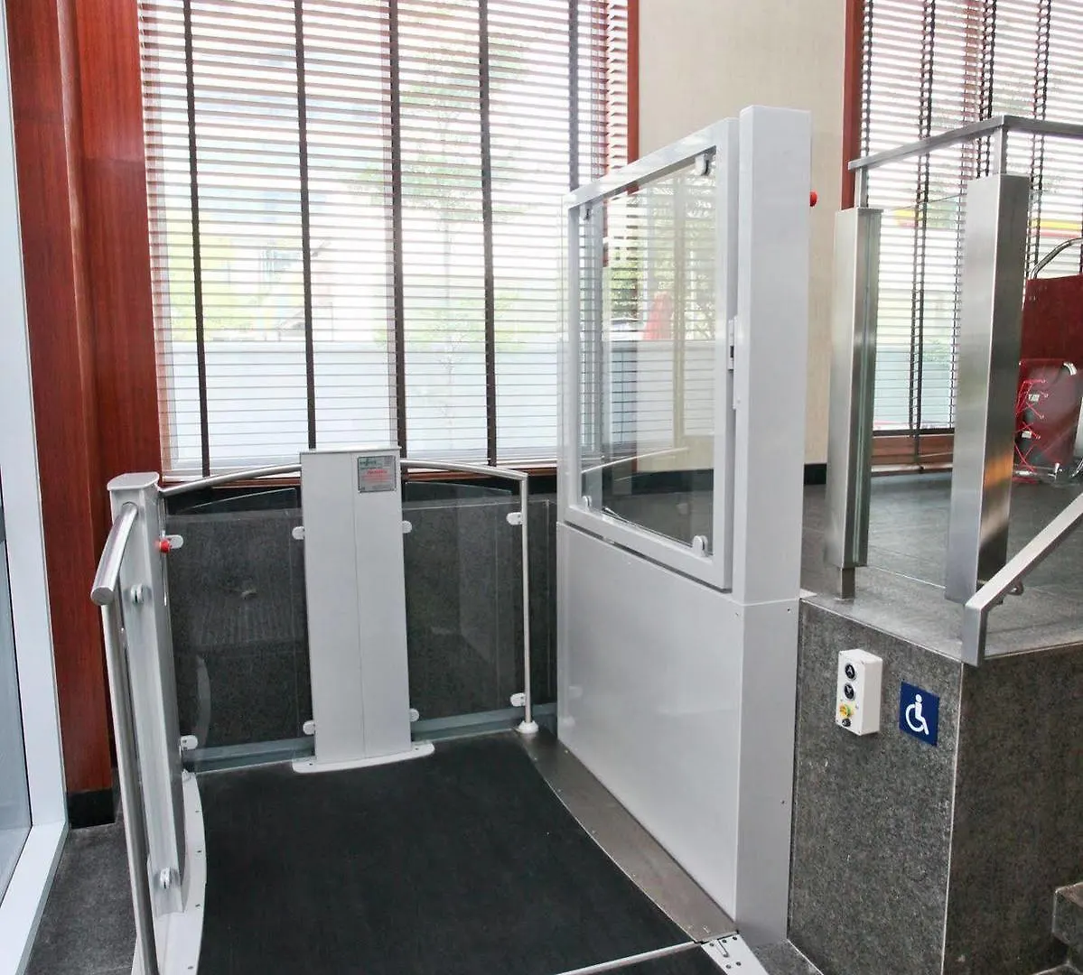 Aqueen Hotel Paya Lebar Singapore