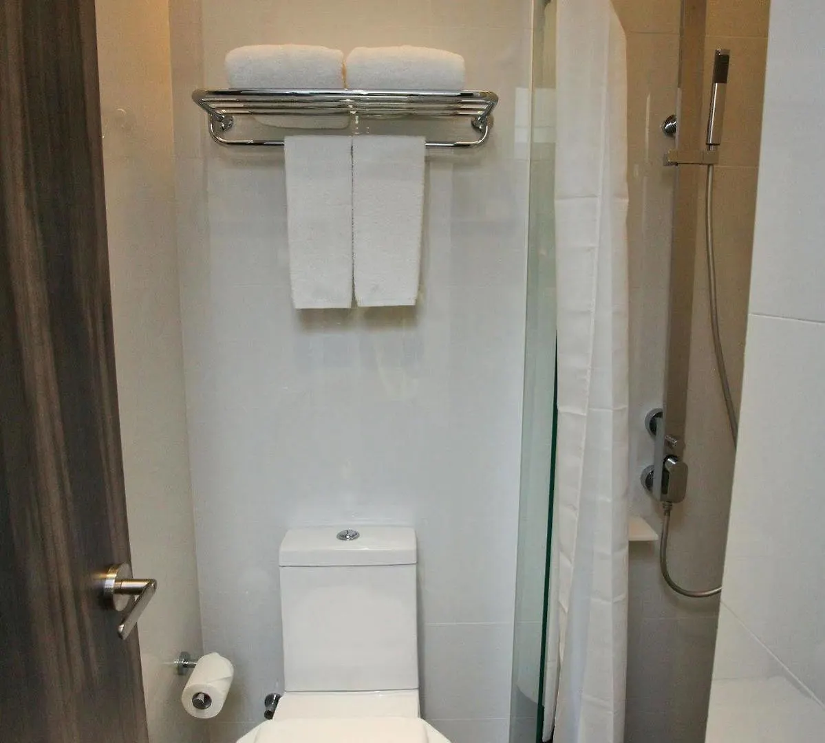 Aqueen Hotel Paya Lebar Singapore 4*,  Singapore